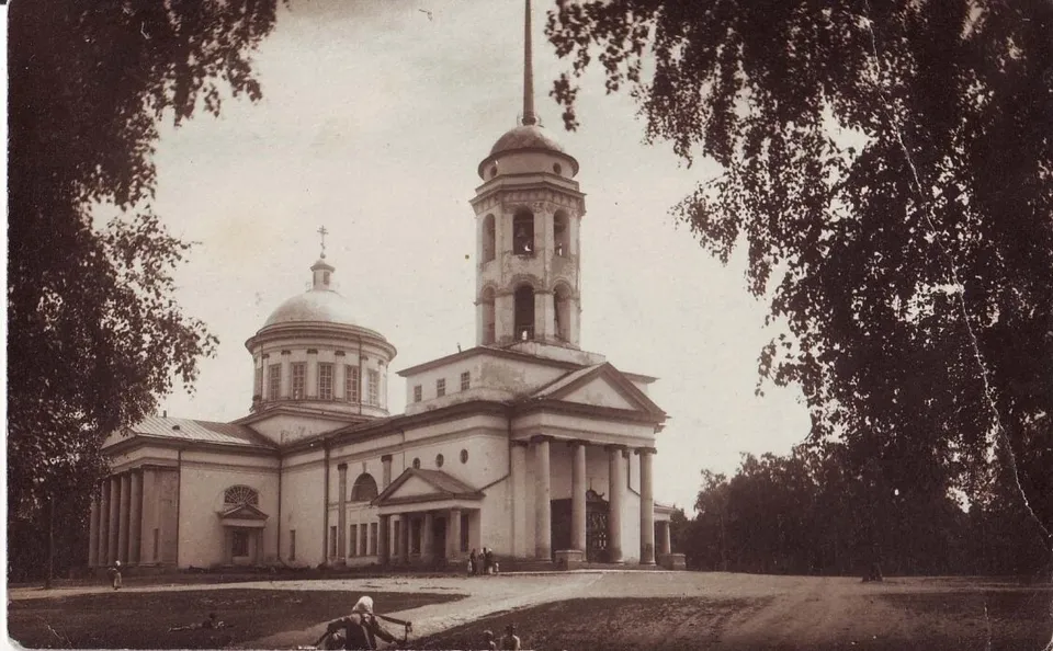 Воскресенский кафедральный собор — главный храм дореволюционной Уфы (освящён в 1841 году, разобран в 1932-м)